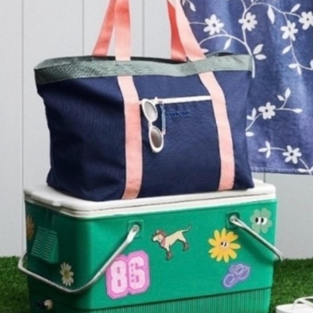 Navy Tote Beach Bag with Pink Straps. Size: OS